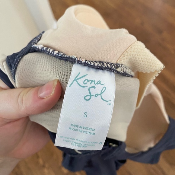 One Piece Swim Suit - Picture 3 of 6